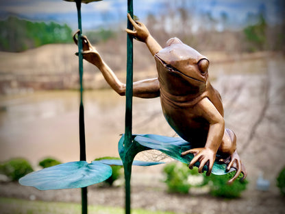 Frog on Reeds Fountain Bronze Statue